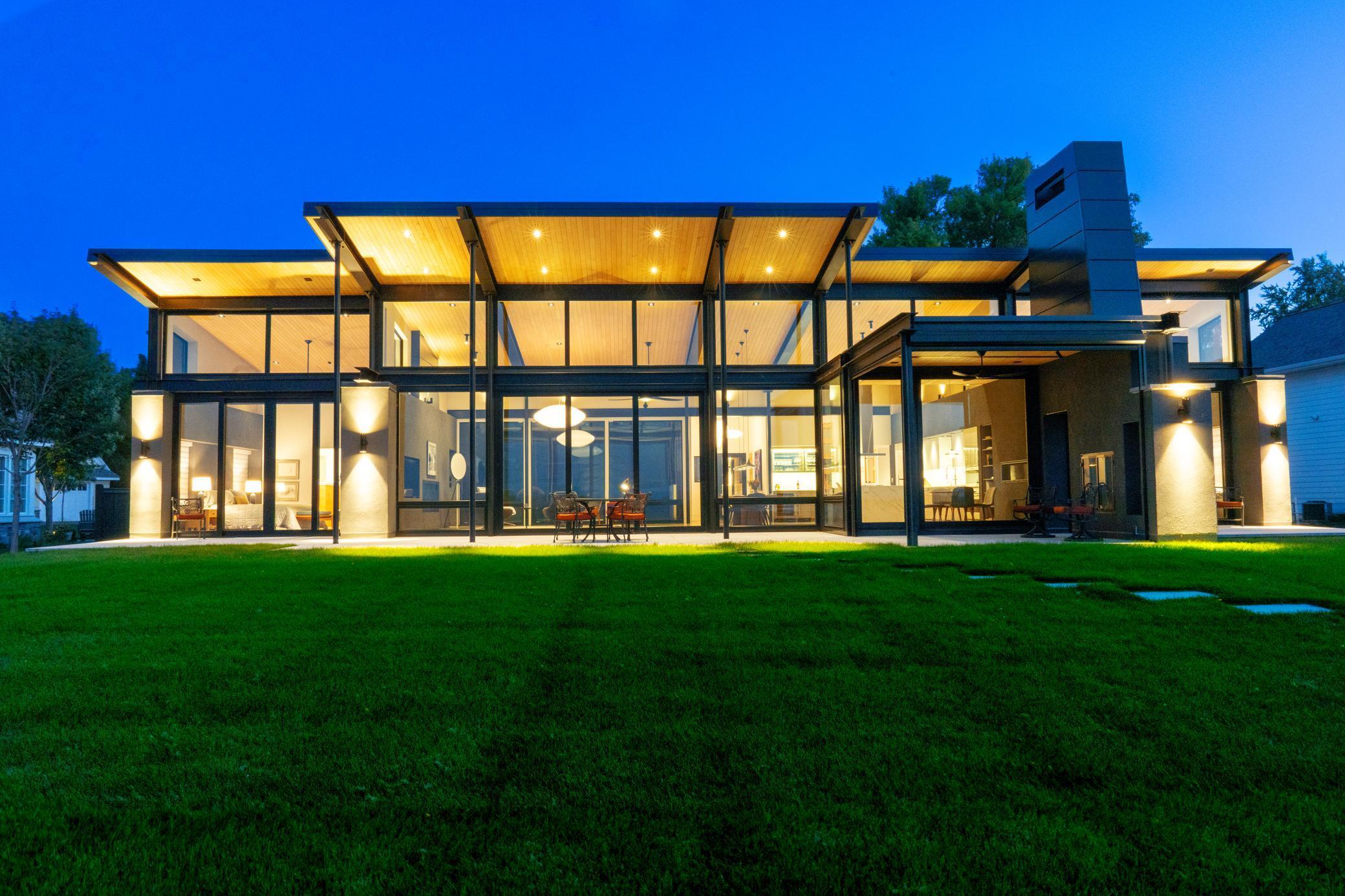 355 Lake Avenue S, Spicer, MN