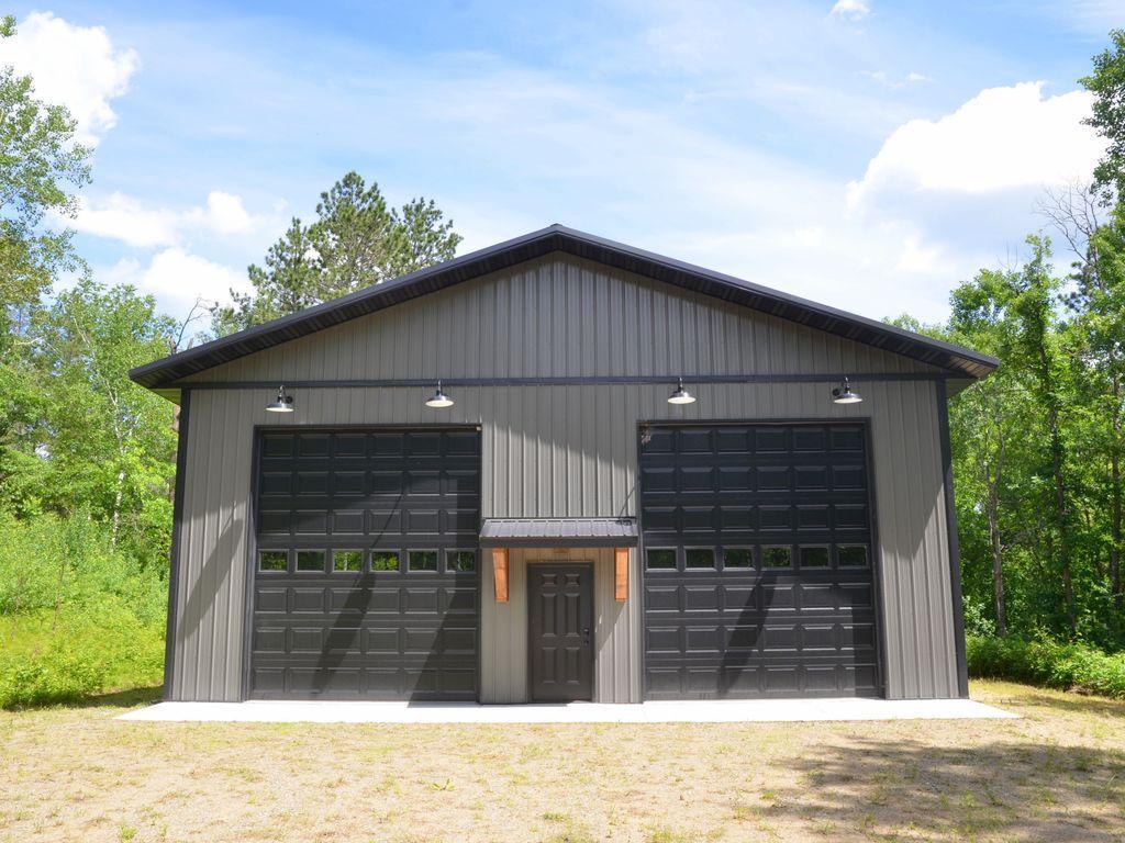 21606 Elmwood Circle