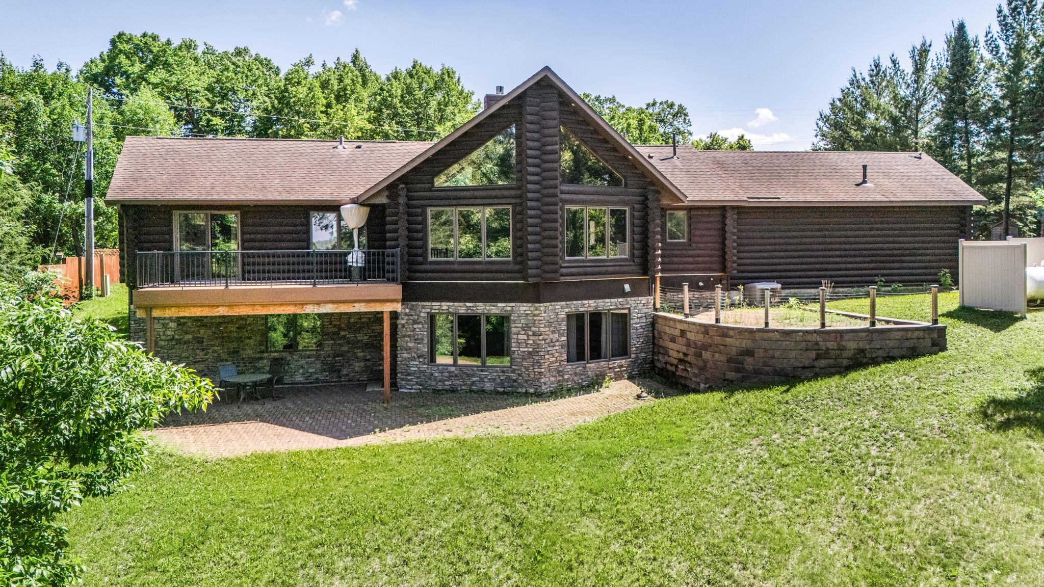 20368 Edgehill Circle