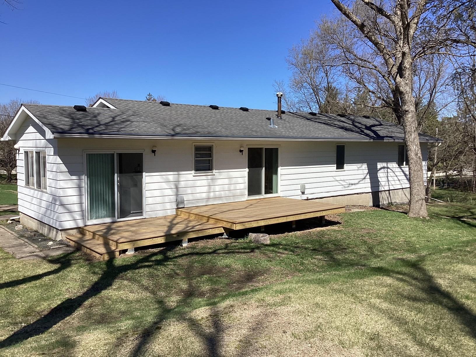 2418 Main Street W
