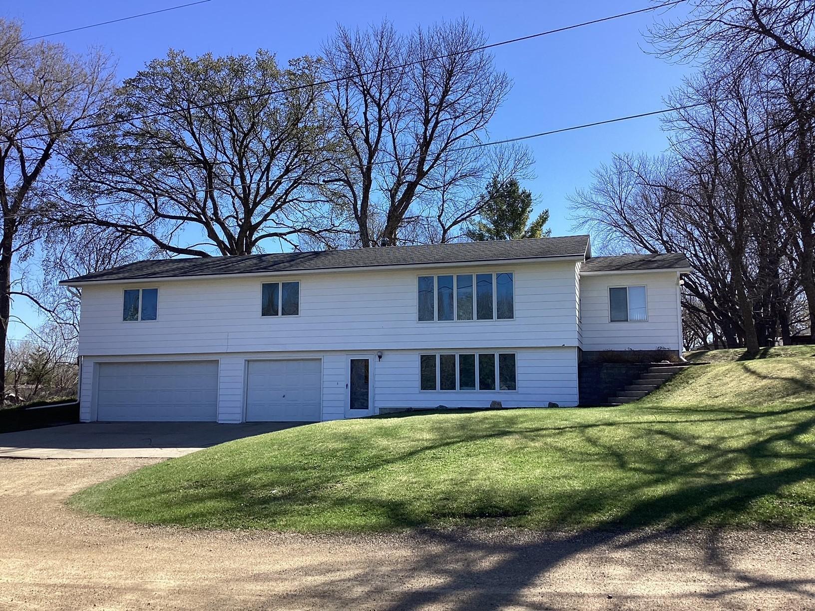 2418 Main Street W