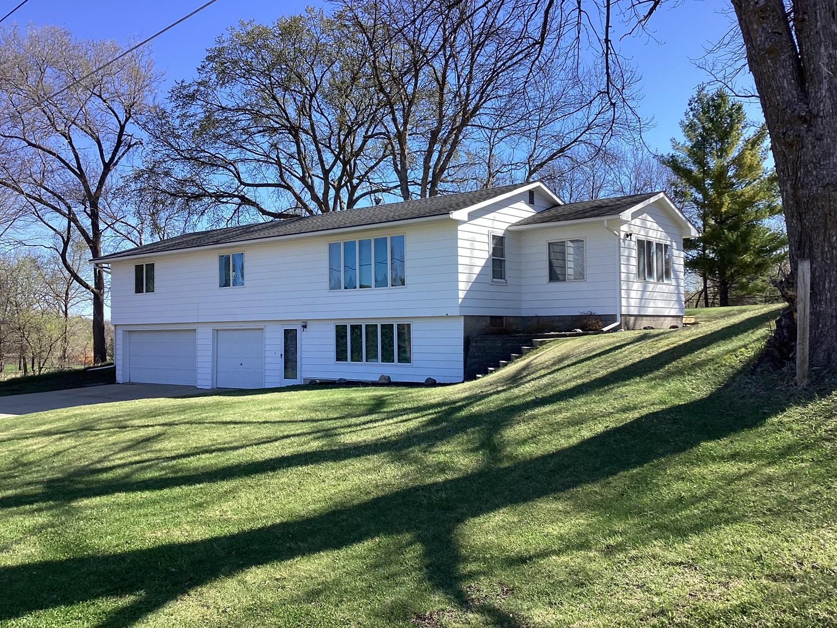 2418 Main Street W
