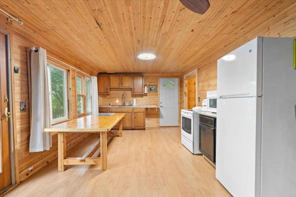 21165 Elkview Circle