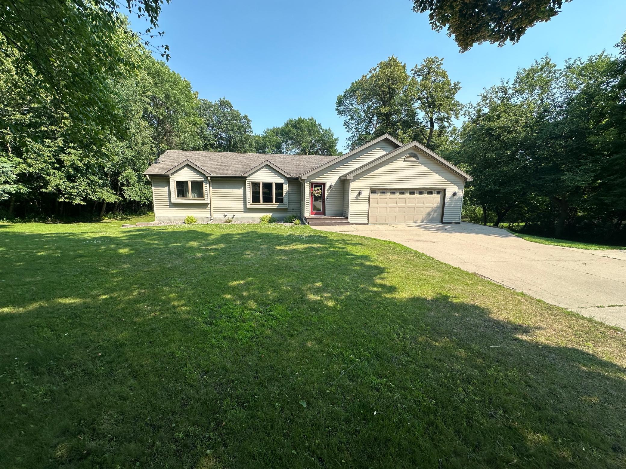 9 Nakota Drive NE, Spicer, MN