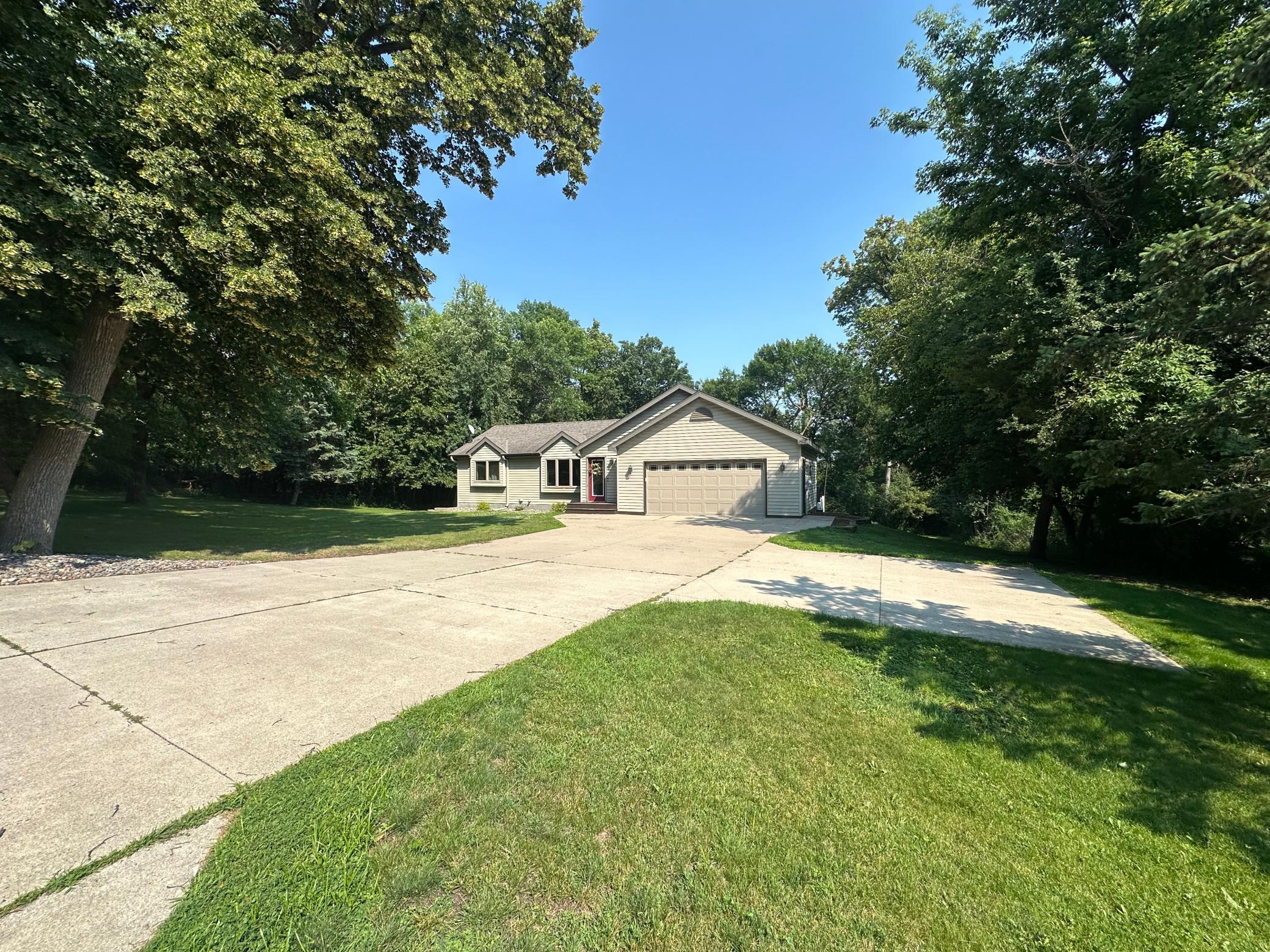 9 Nakota Drive NE