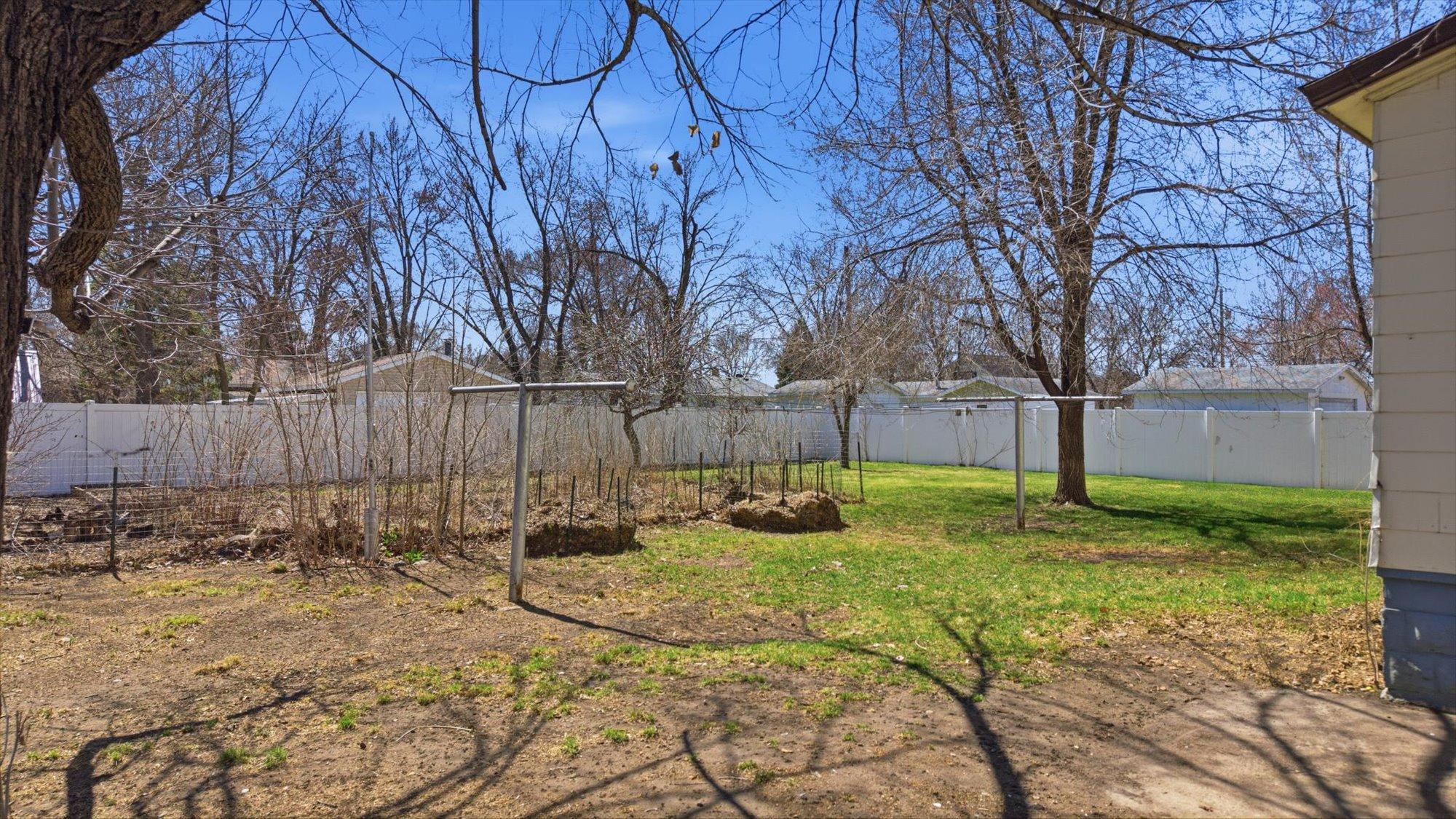 237 2nd Street SW