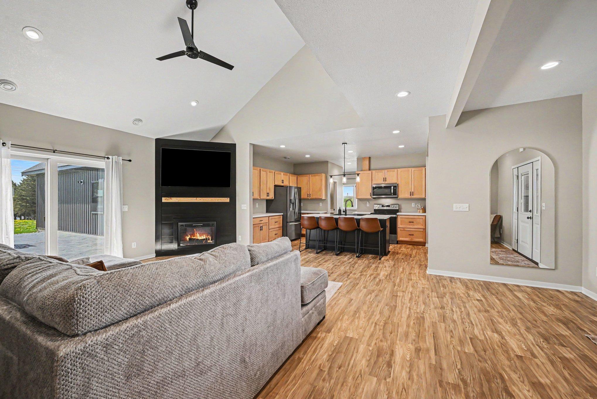 19347 Lake Volney Circle