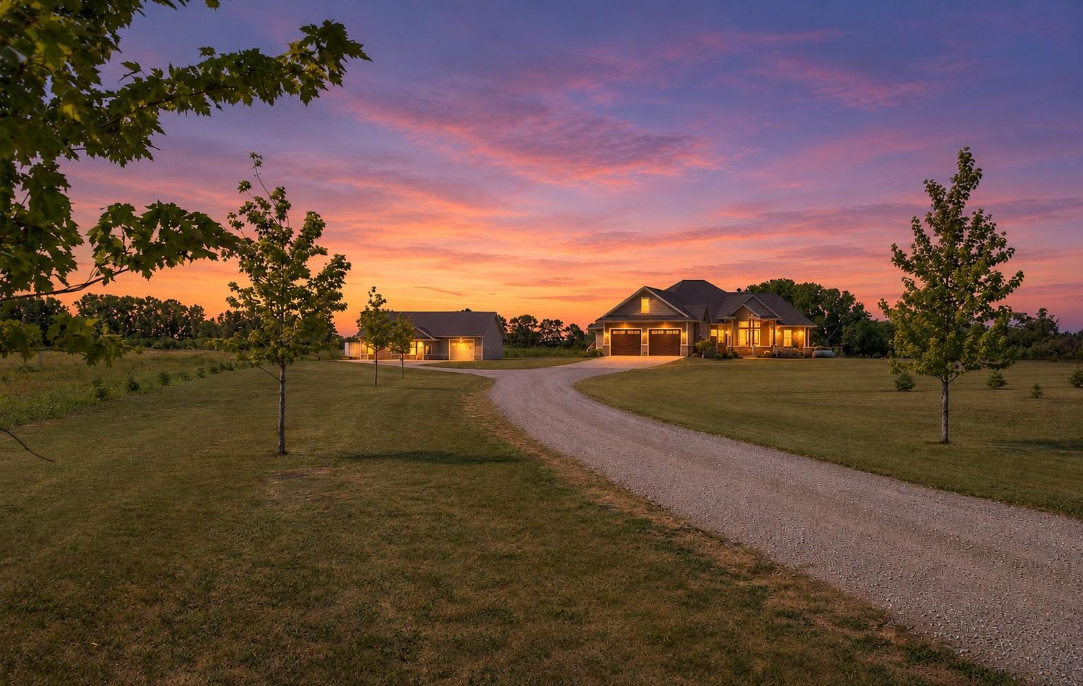 15599 138th Avenue NE, Spicer, MN
