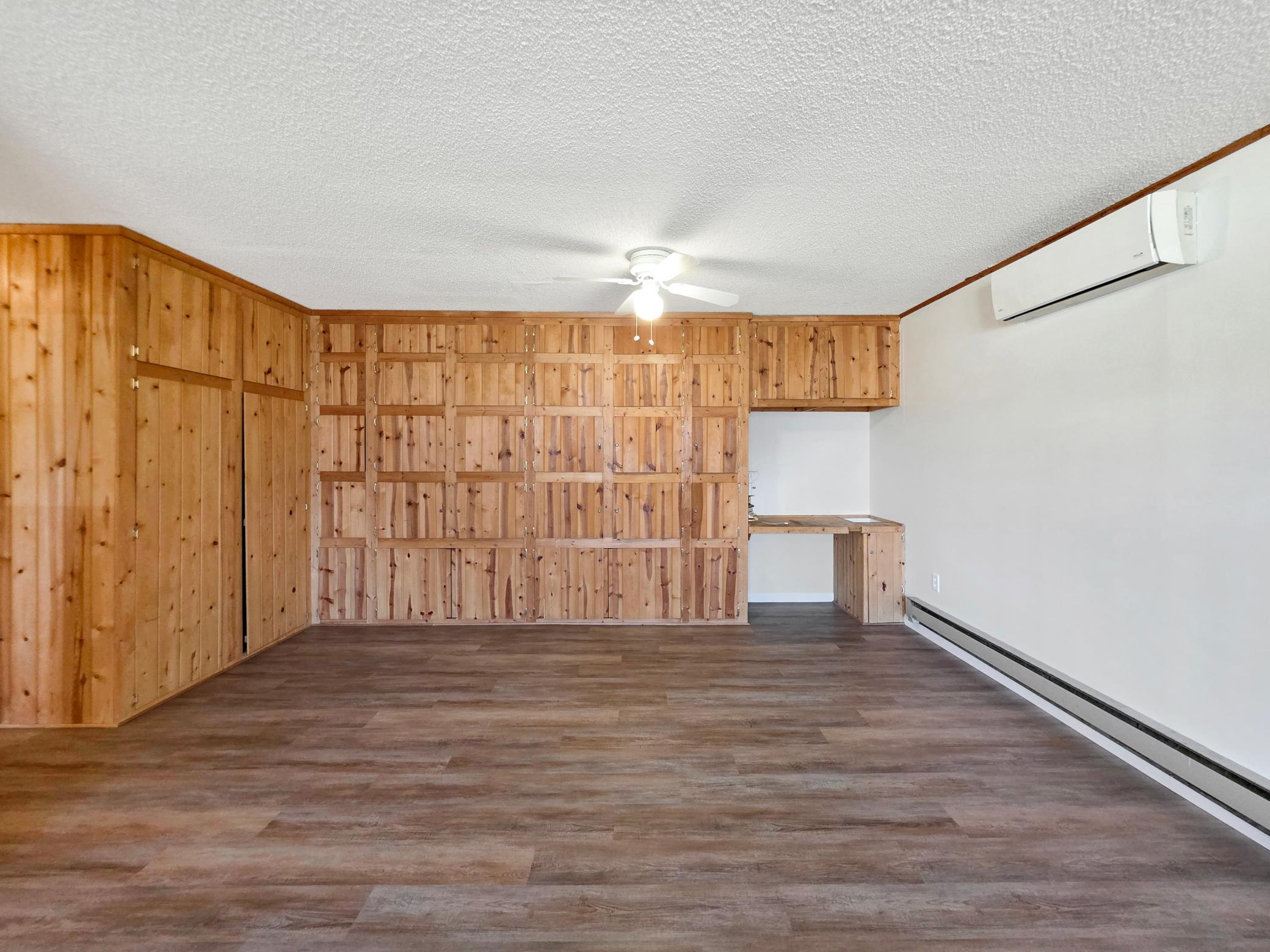 310 Wagonner Avenue E