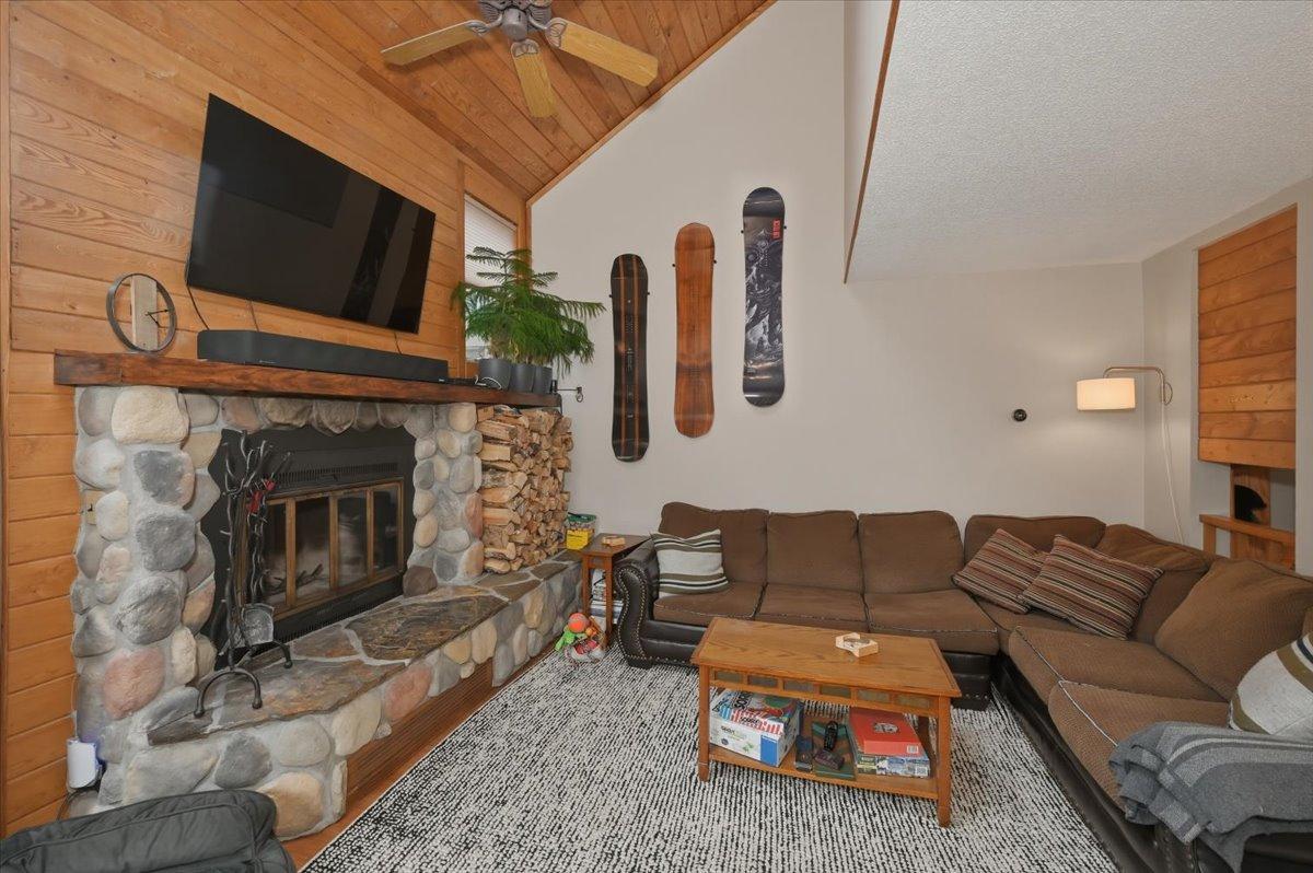 544 Moose Mountain Drive
