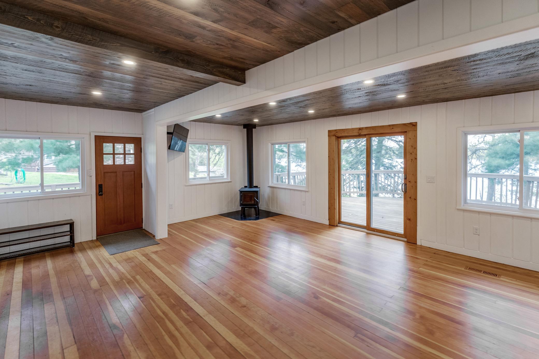 24985 Lakewood Lane