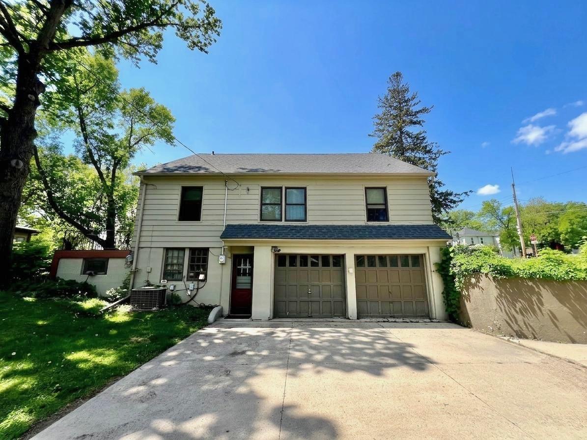 26 Birch Street NE