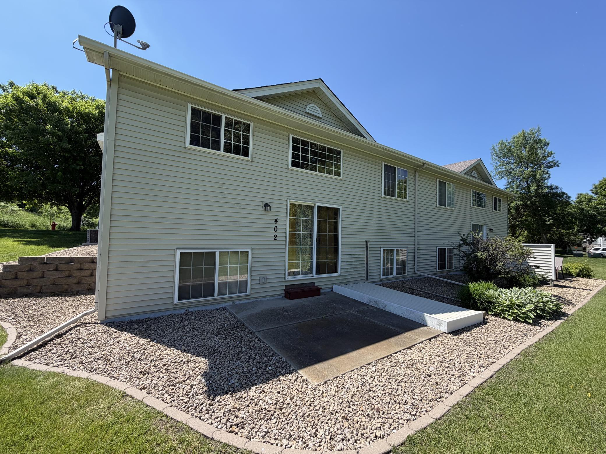402 Creekside Drive