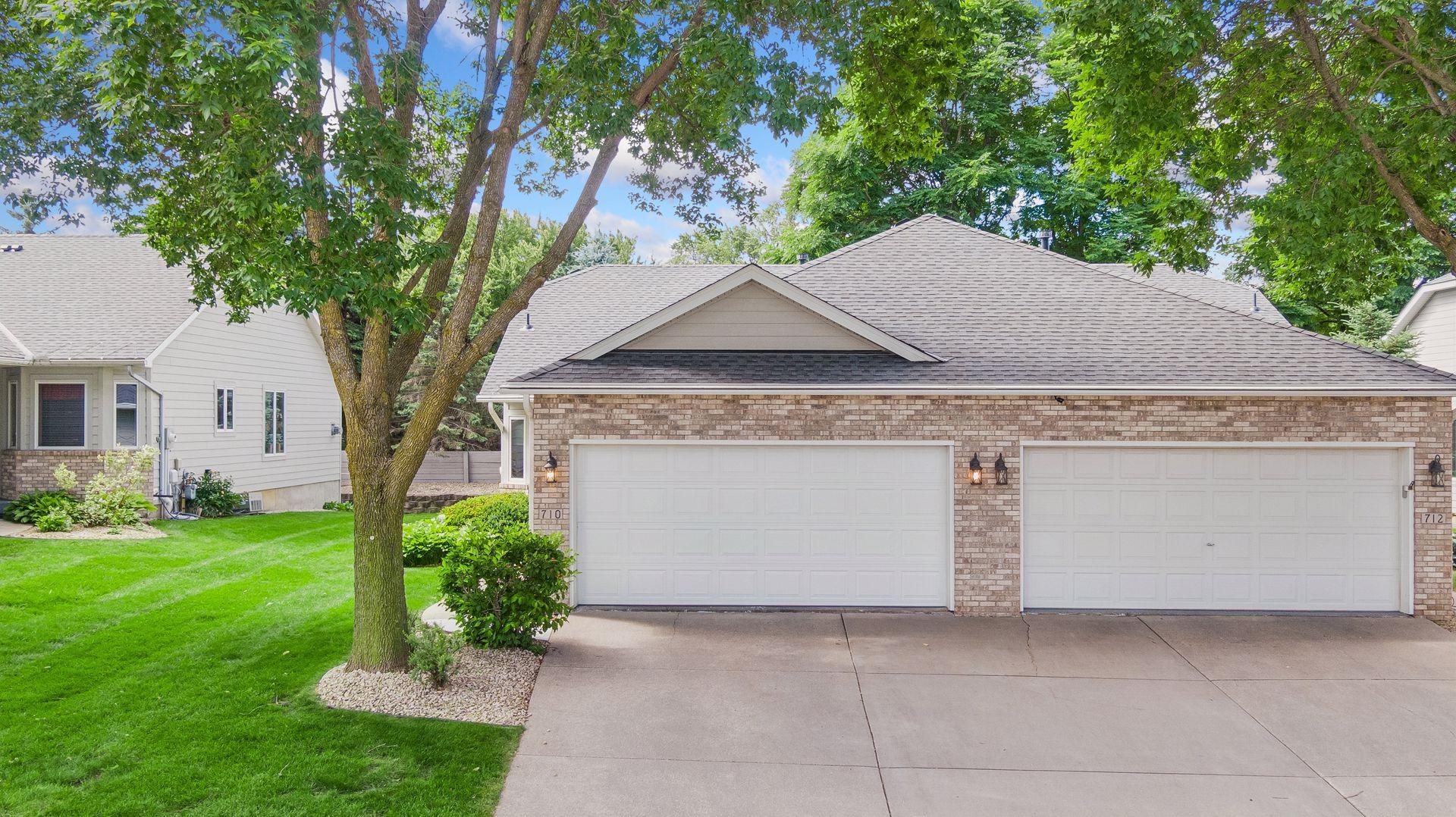 710 Emerald Ridge