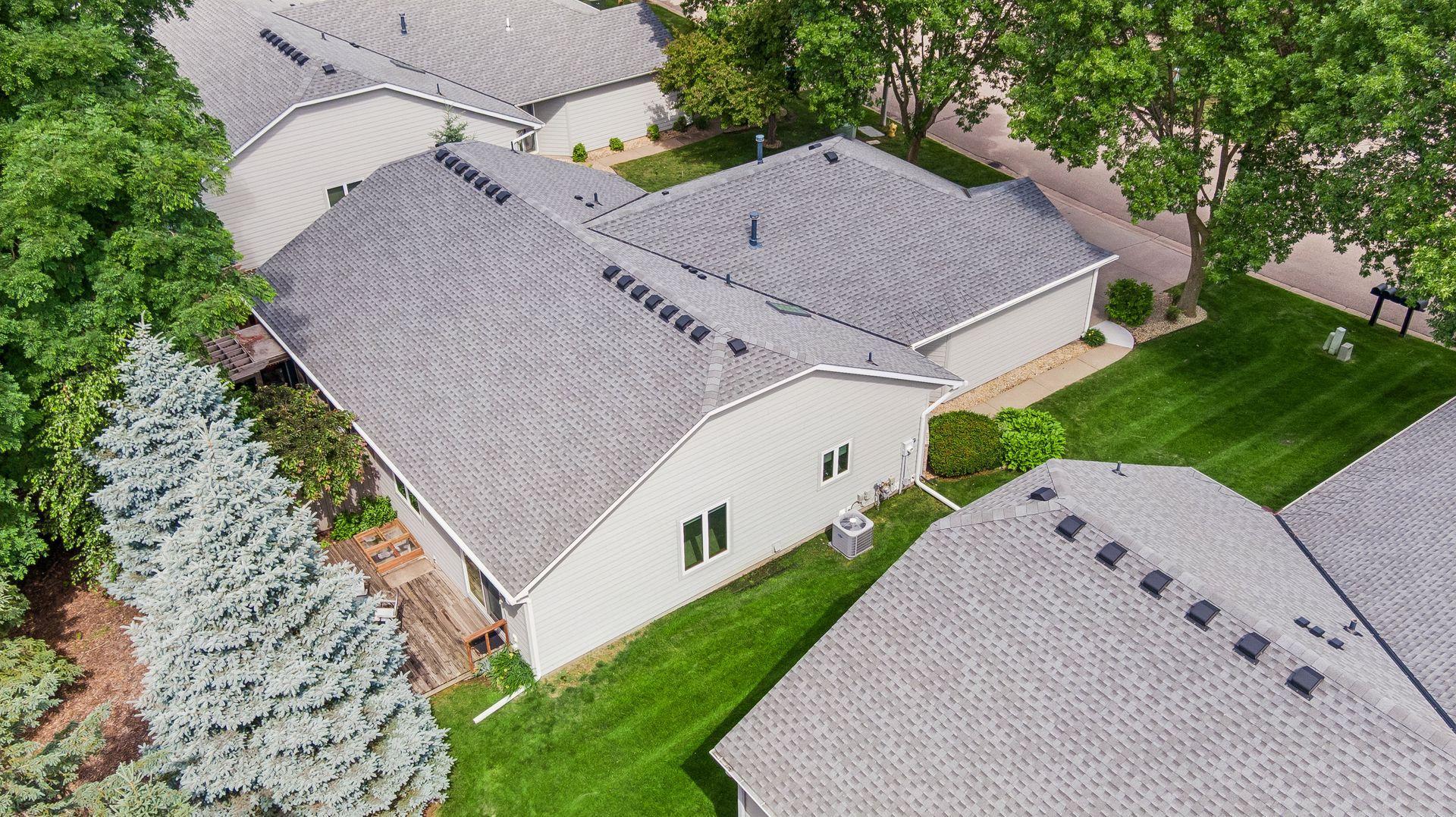 710 Emerald Ridge