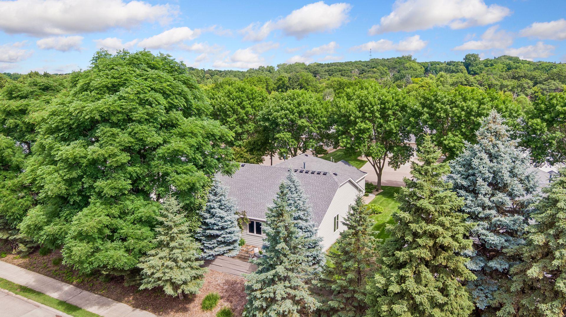 710 Emerald Ridge