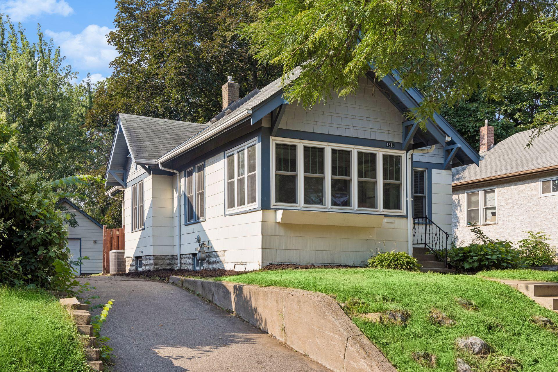 1310 Seminary Avenue