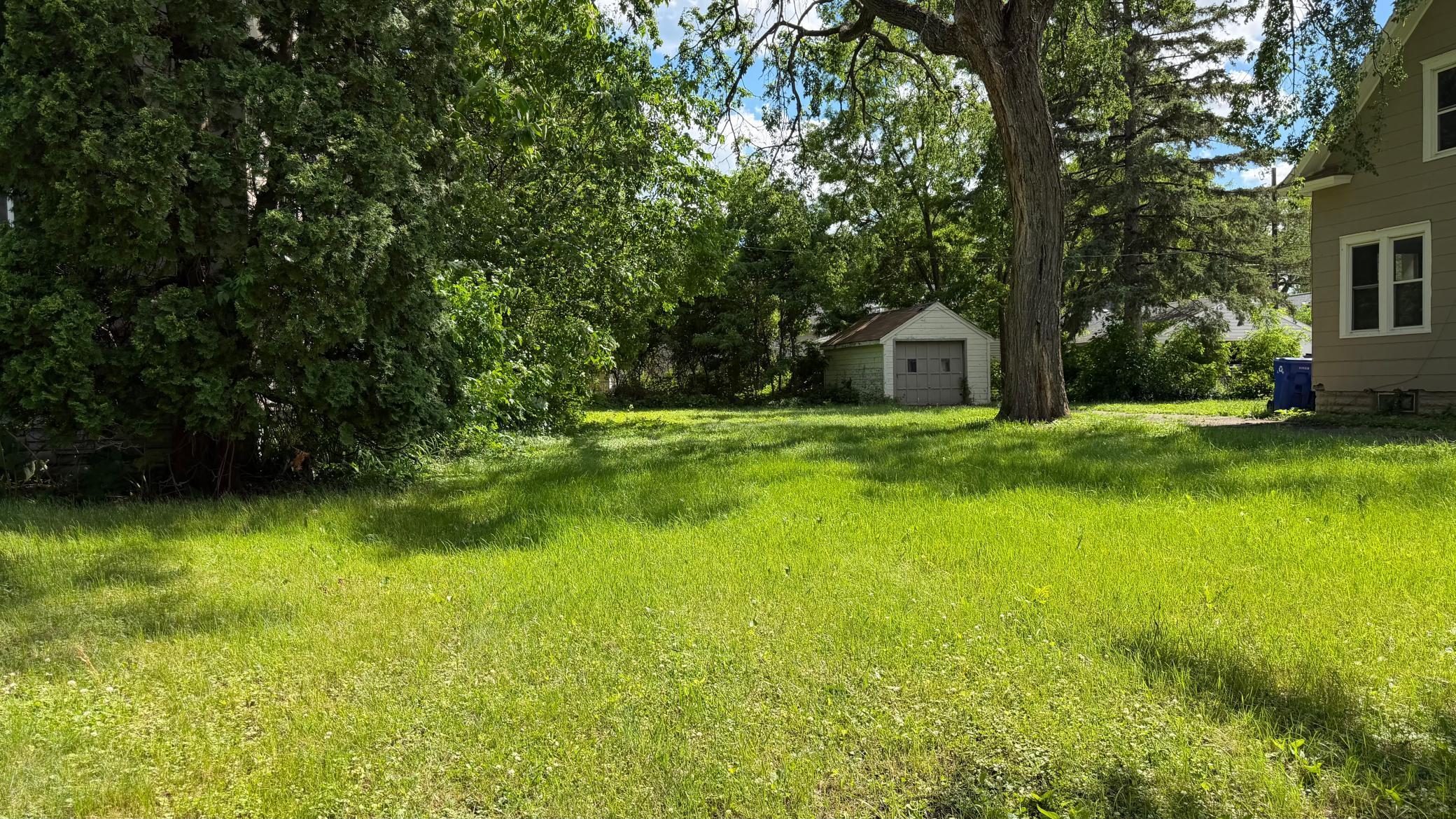 13xx Hewitt Avenue