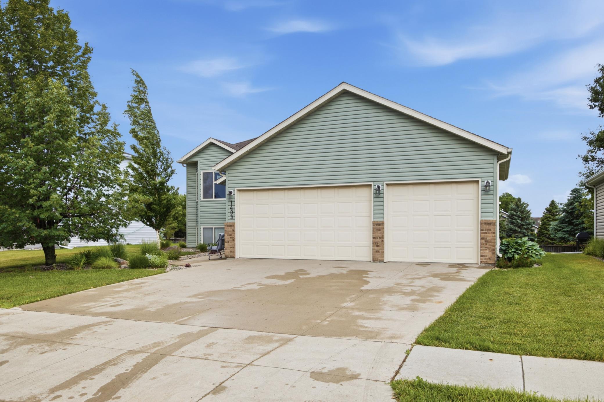 1403 35th Street Circle S