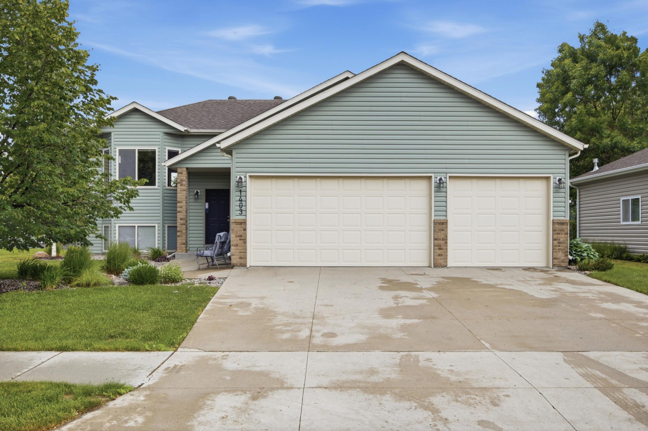 1403 35th Street Circle S