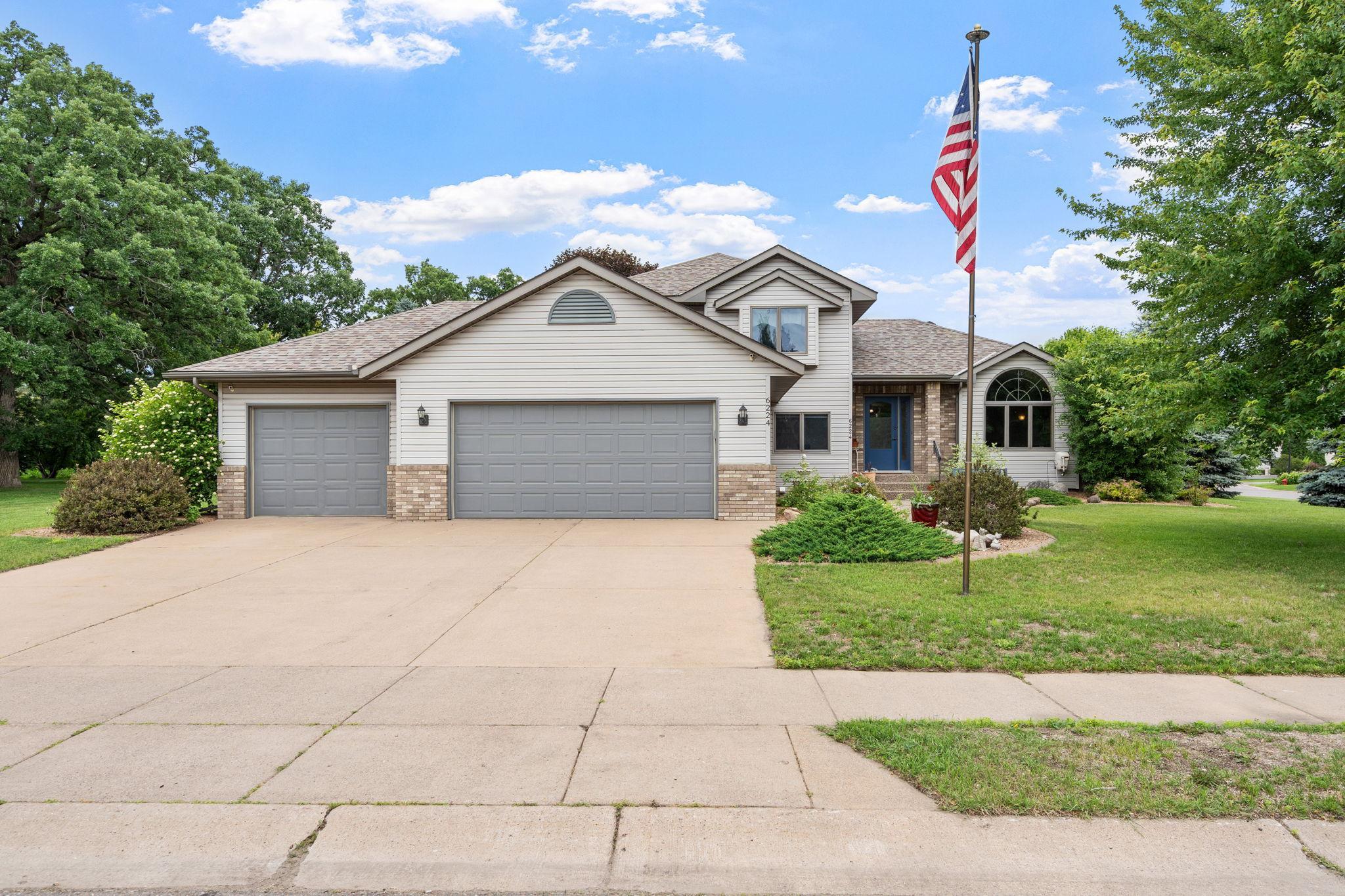 6224 Glacier Drive