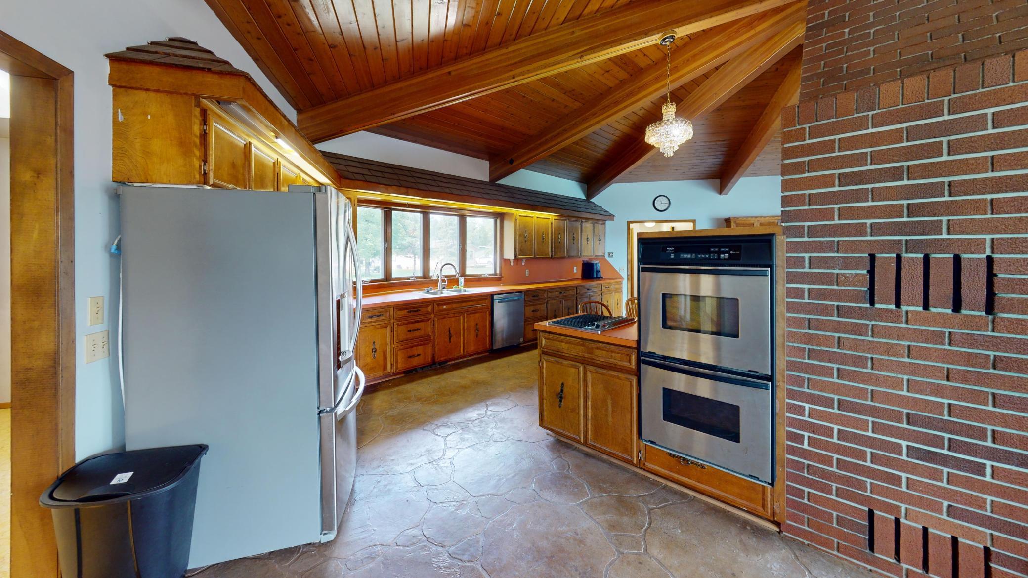 118 Arrowhead Road