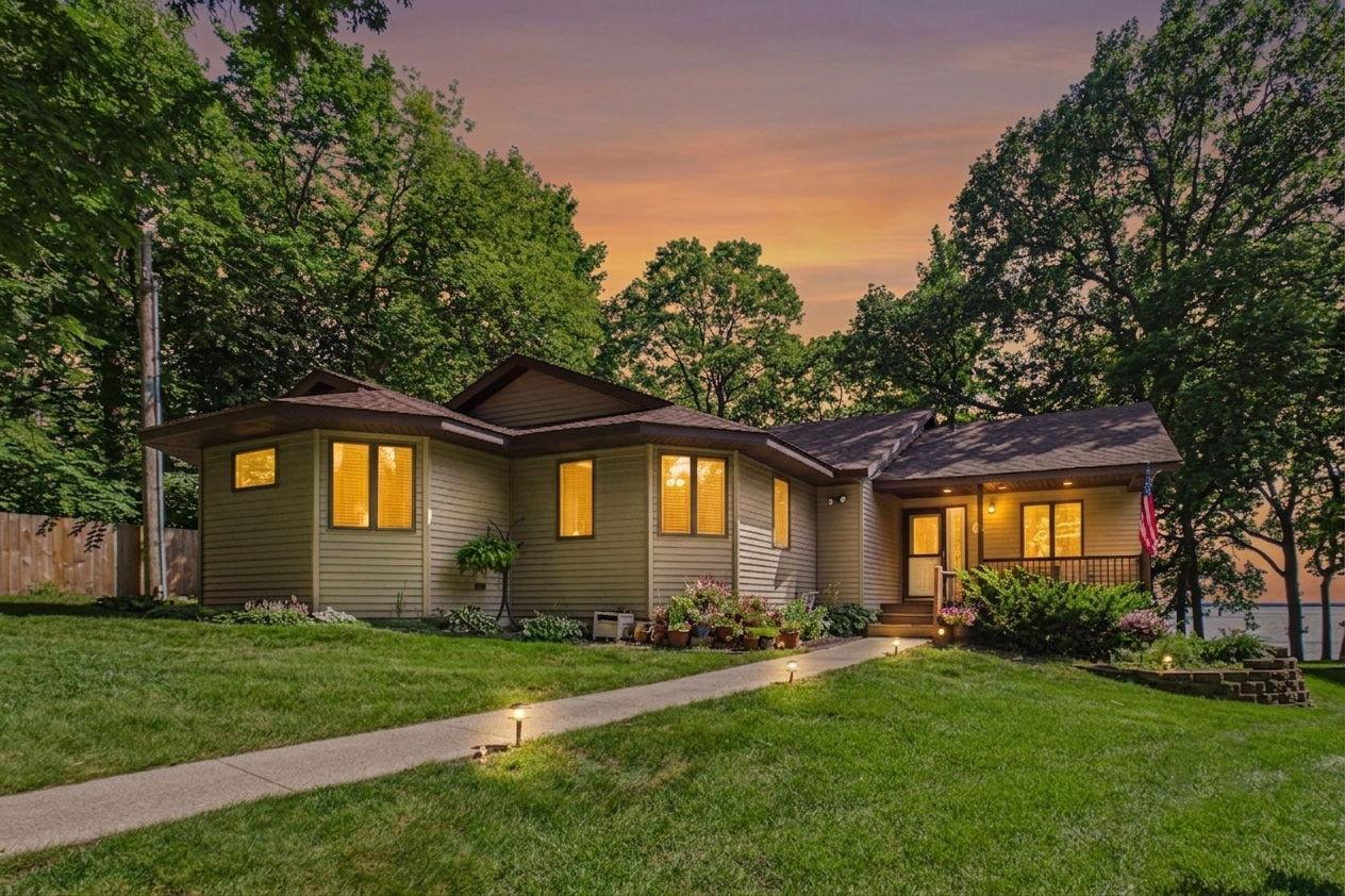 12231 N Shore Drive, Spicer, MN