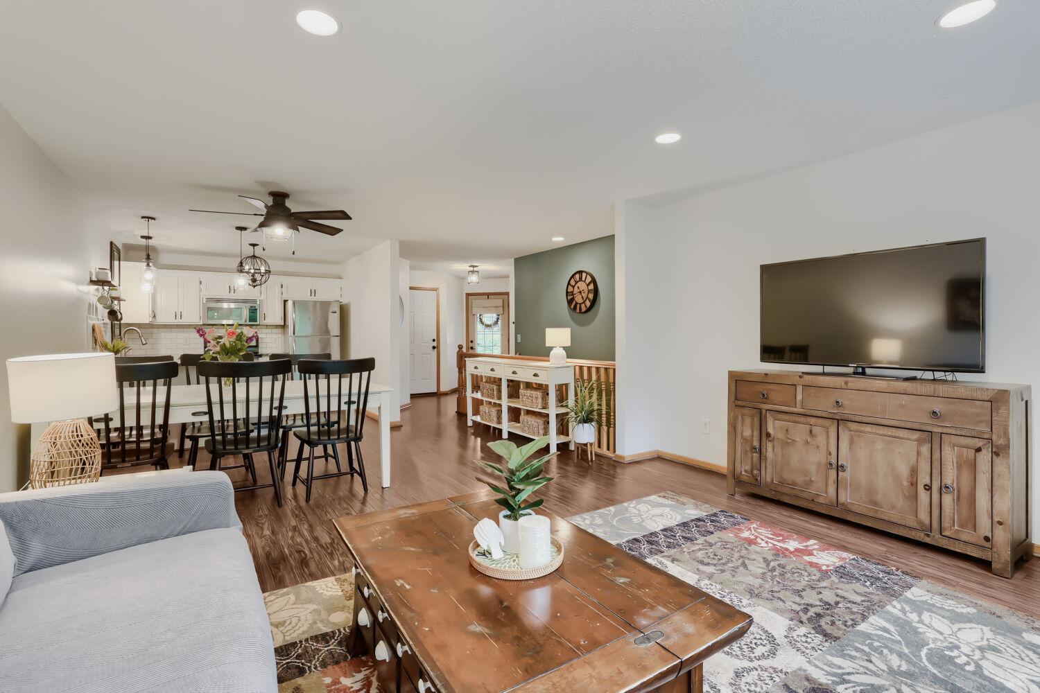 15424 Weaver Lake Road
