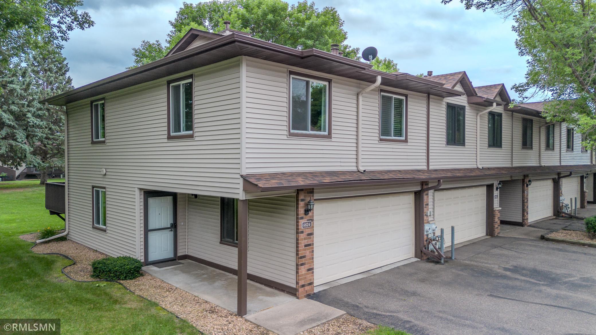 8824 N Maplebrook Court