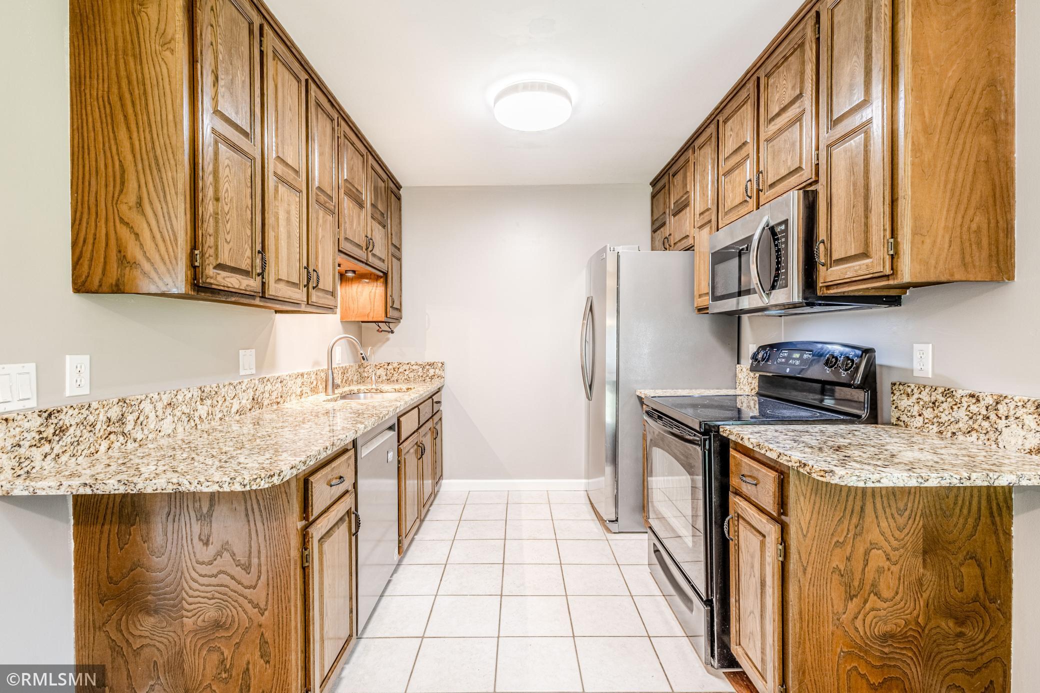 8824 N Maplebrook Court