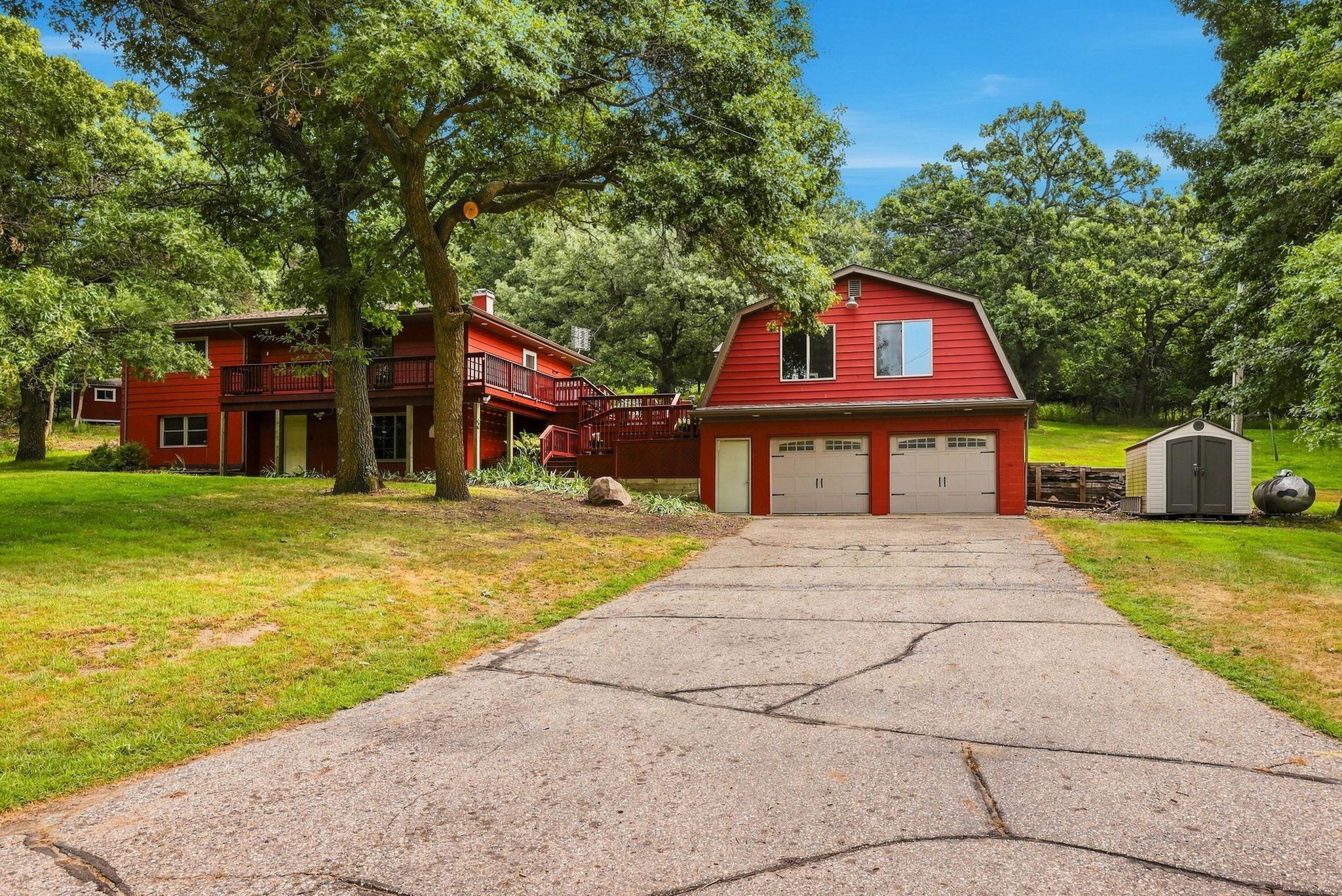 20631 County Road 9 NE, New London, MN