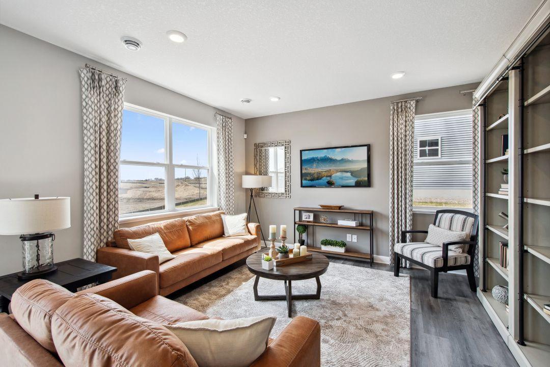 2037 Aquarius Drive