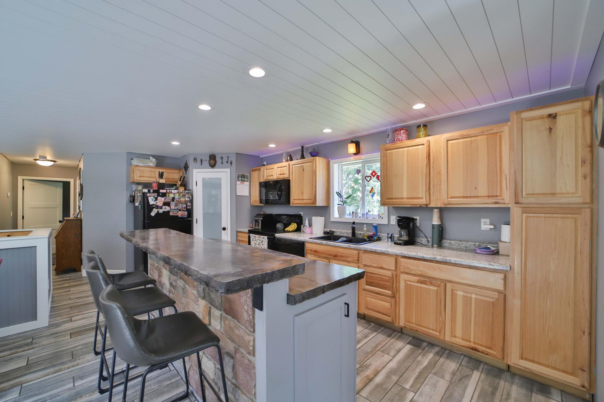 1040 Big Bear Trail SW