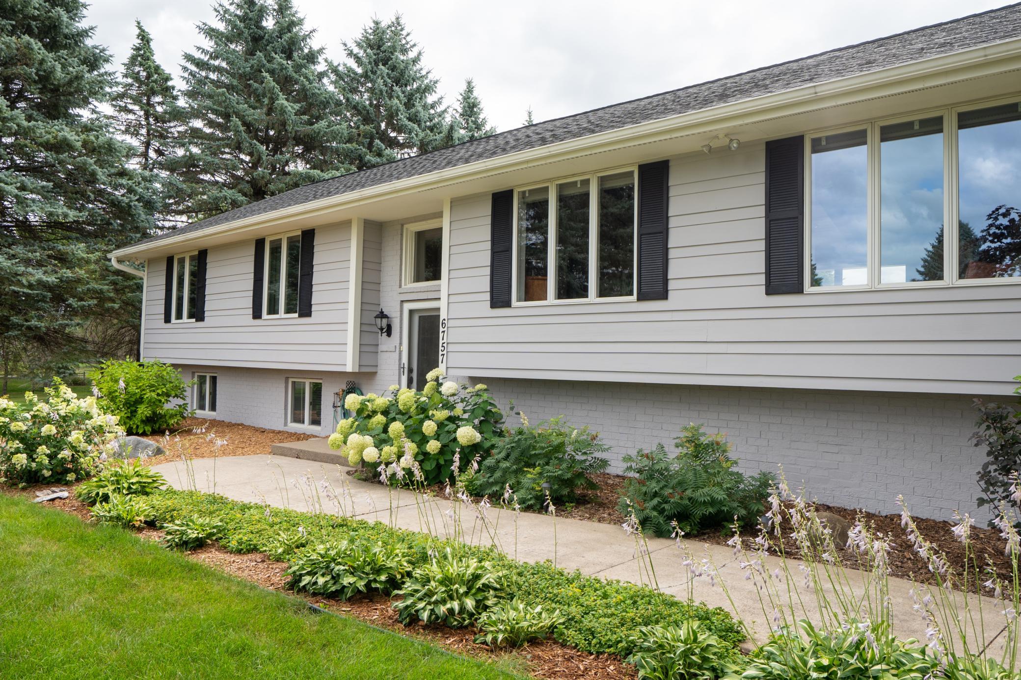 6757 Horseshoe Bend Drive