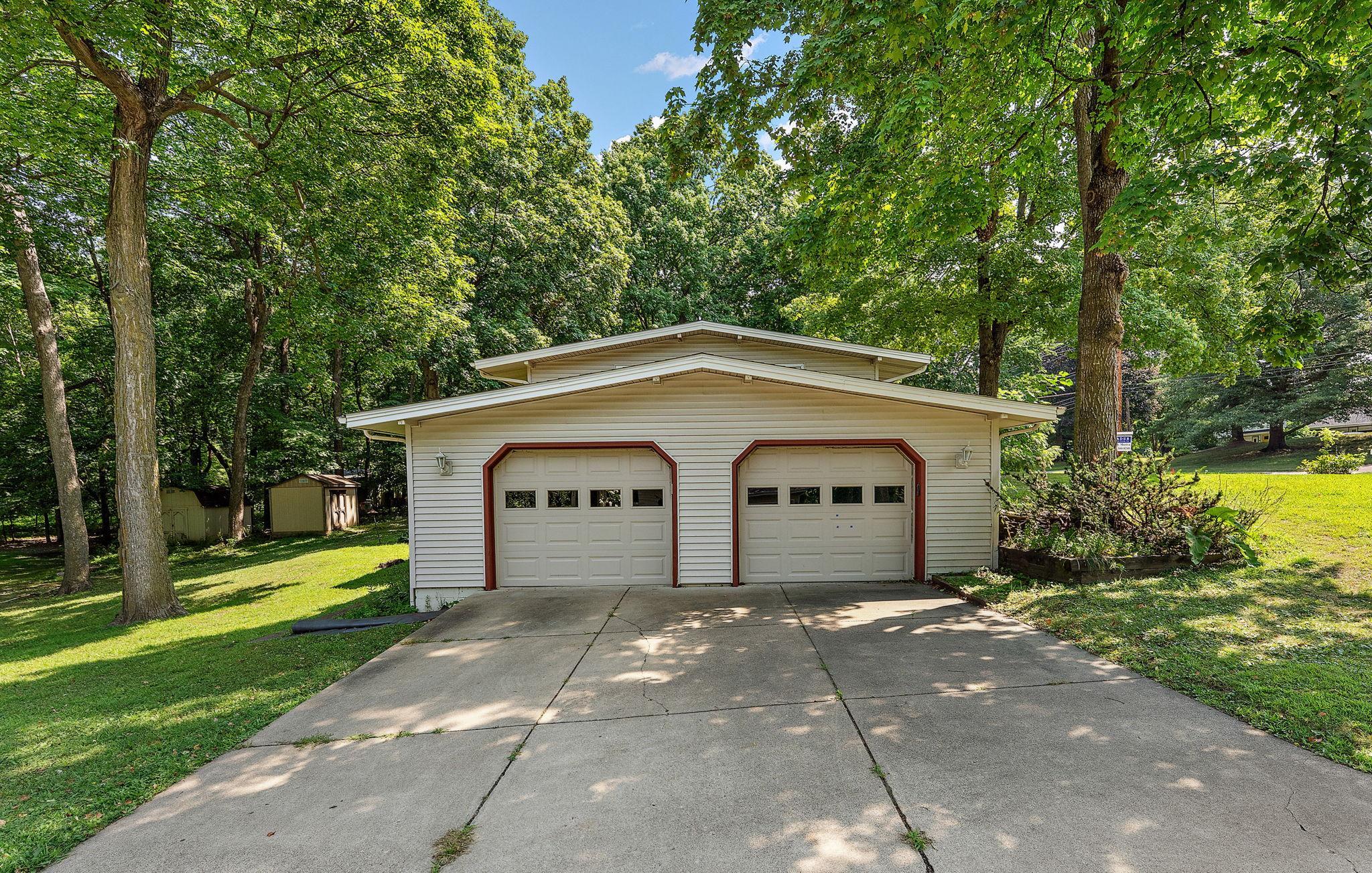 4125 Thrushwood Lane
