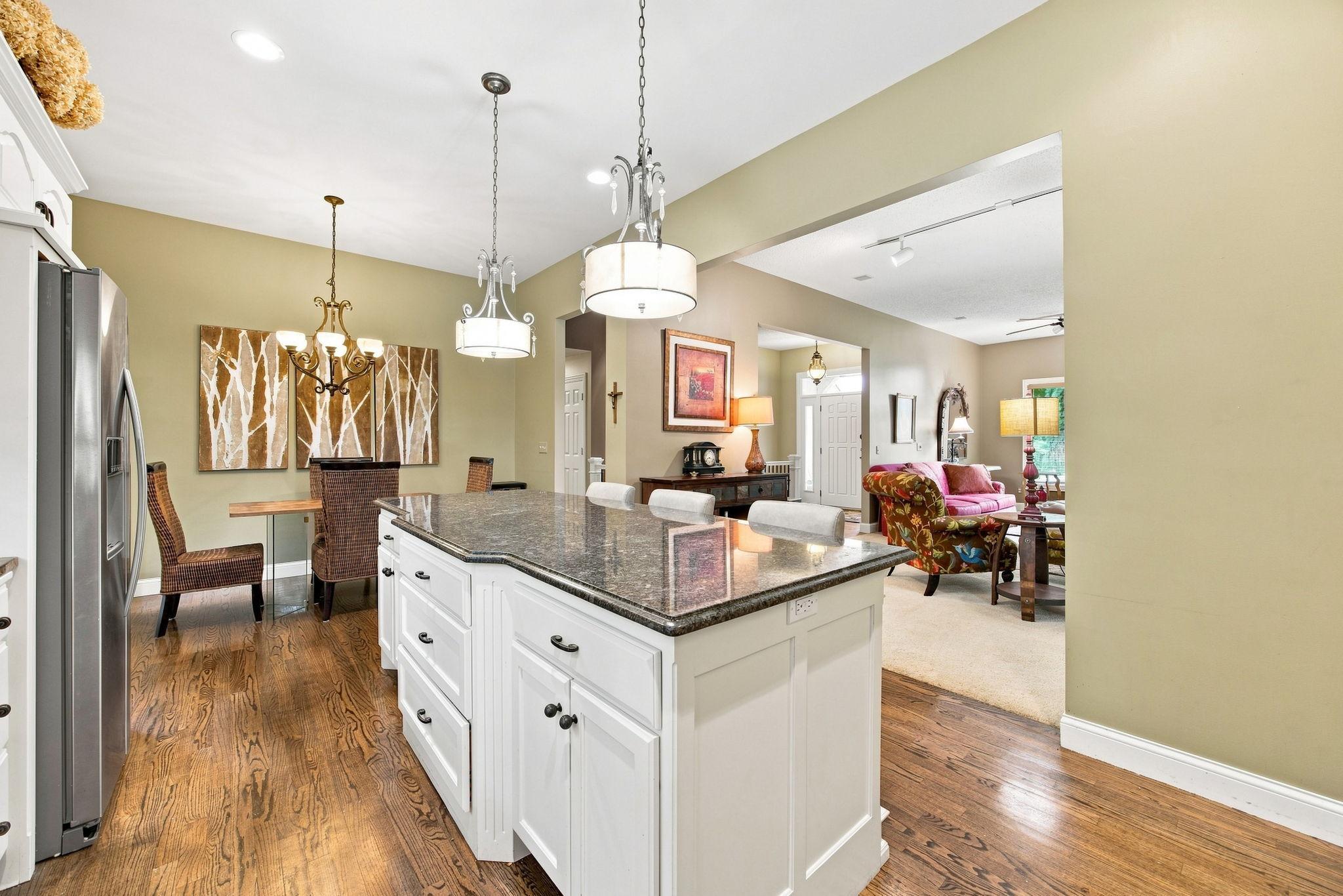 11160 Kingsborough Trail