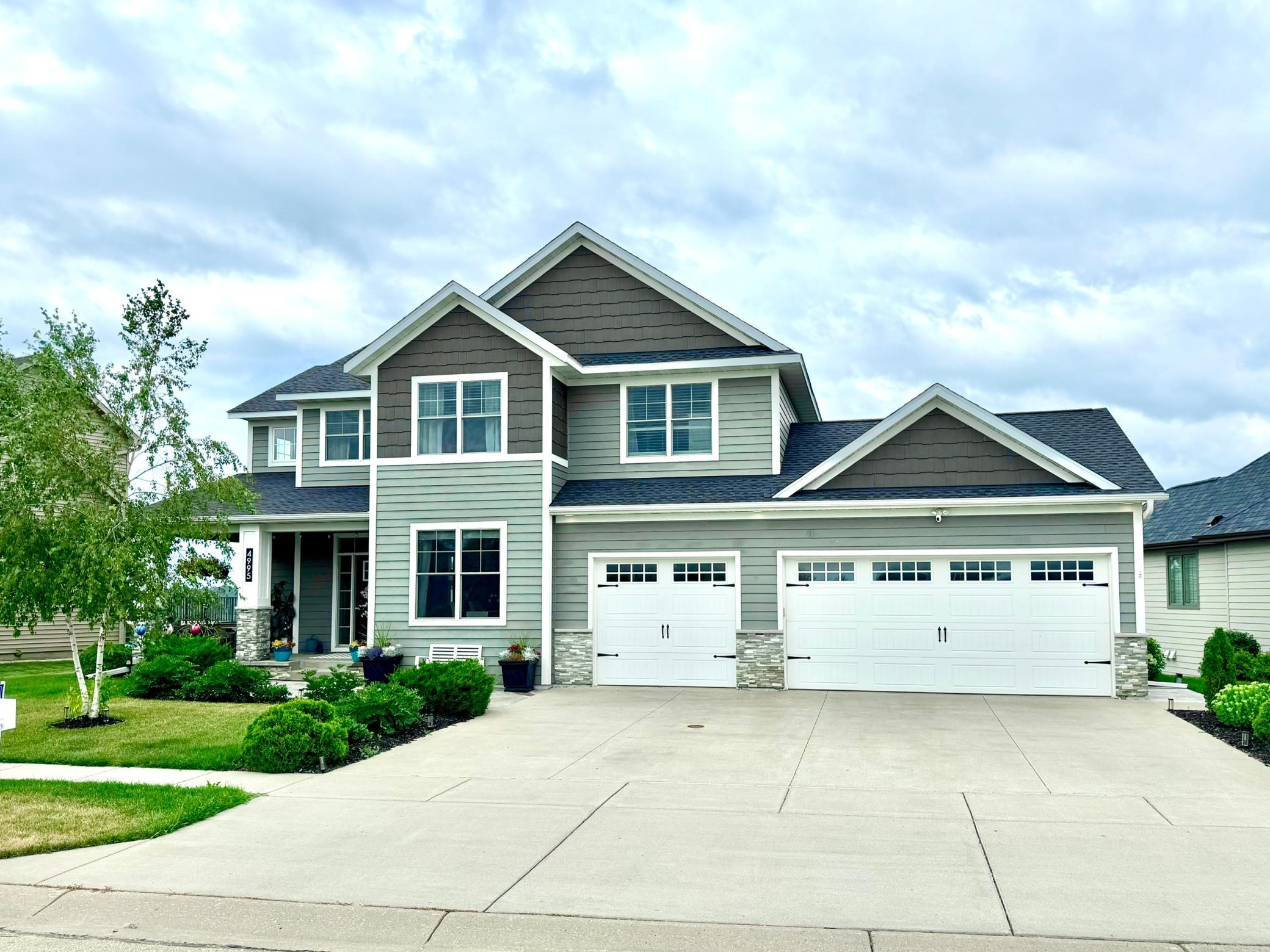 4995 Chalet Court