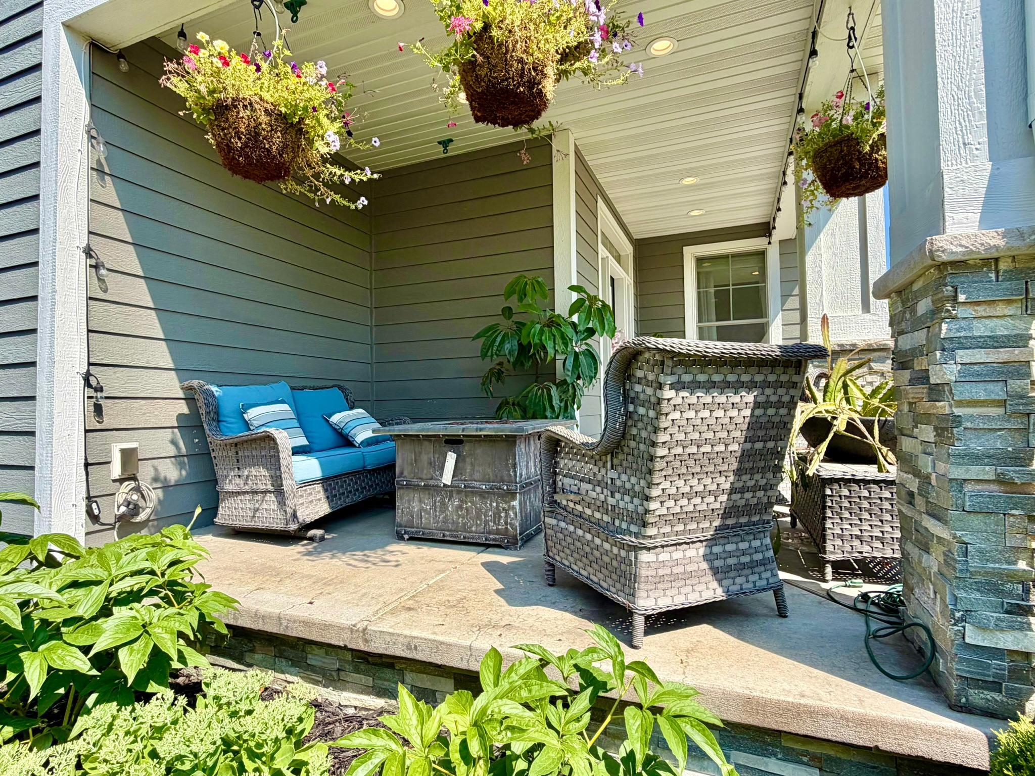 4995 Chalet Court