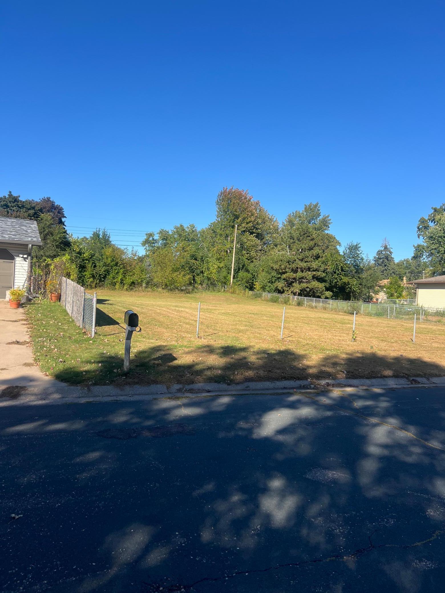 3XX Belmont Lane E