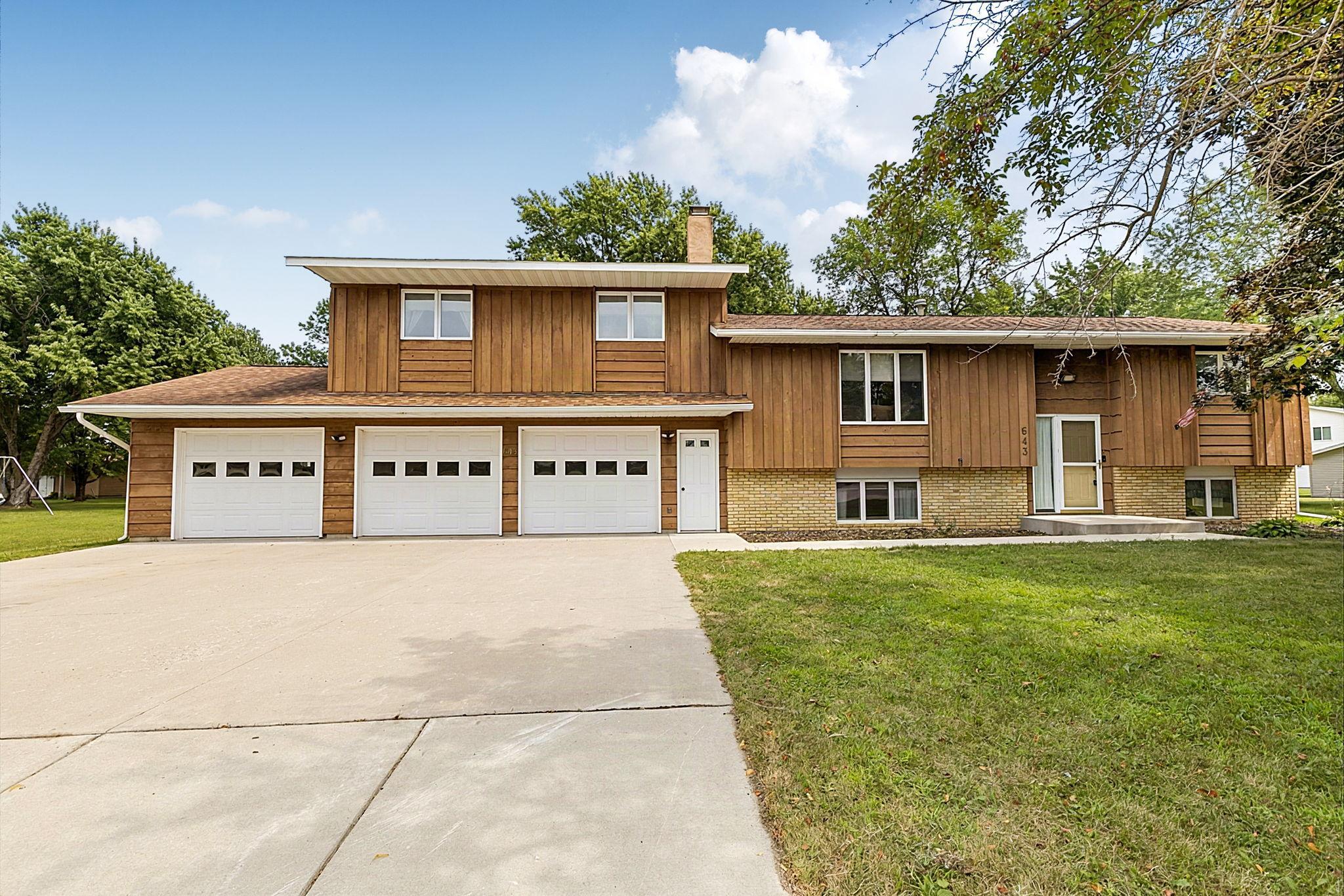 643 Circle Pines Court