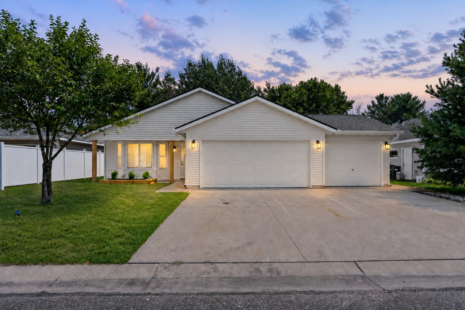 620 Meadowlark Lane, Eden Valley, MN