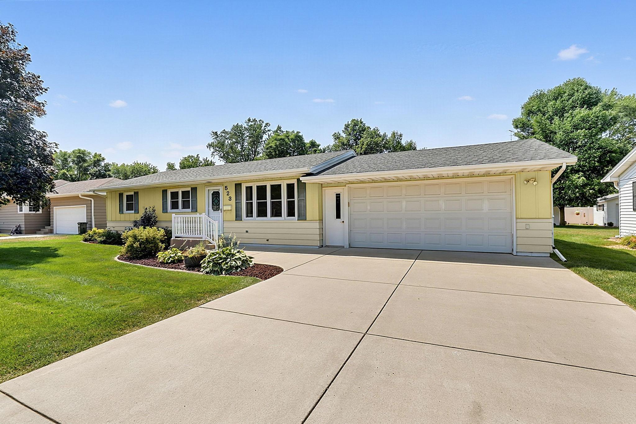 523 6th Ave N