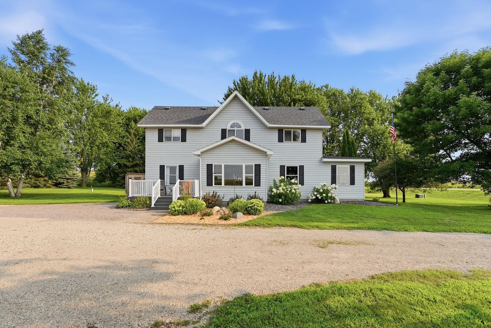 7520 County Road 9 NE