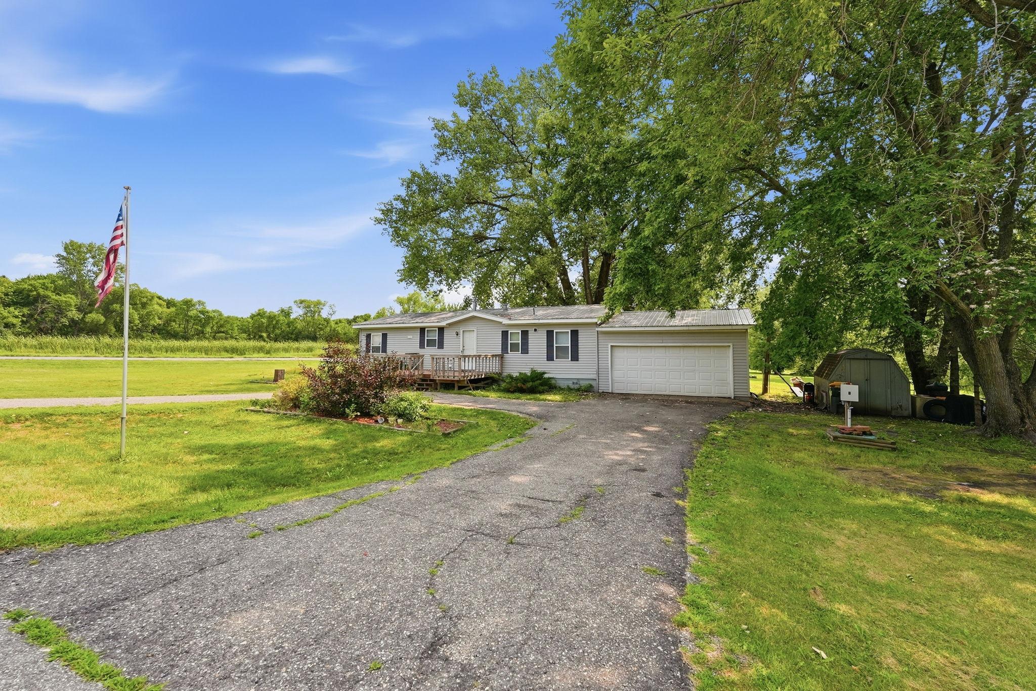 7091 153rd Avenue NE, Spicer, MN