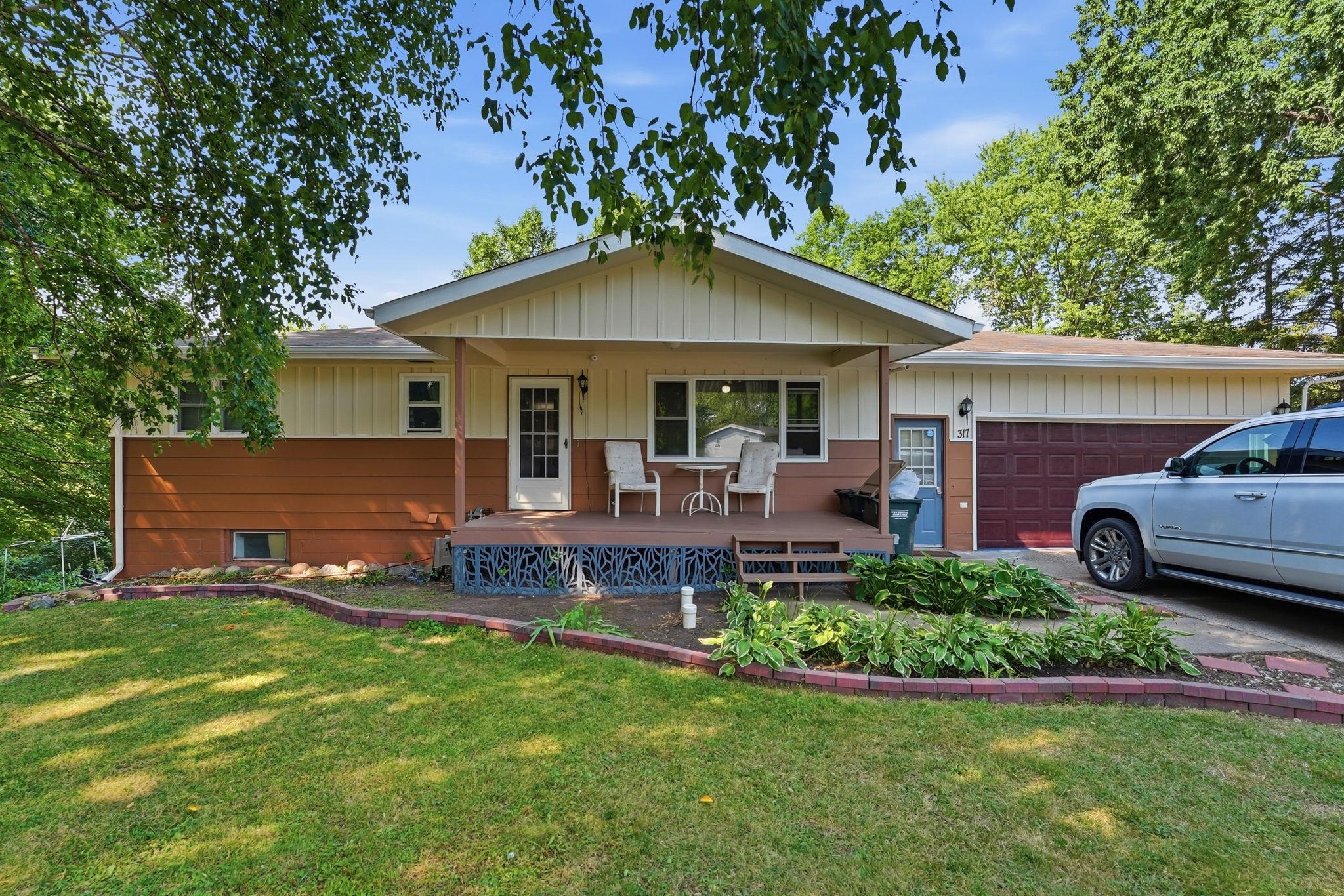 317 9th Avenue S