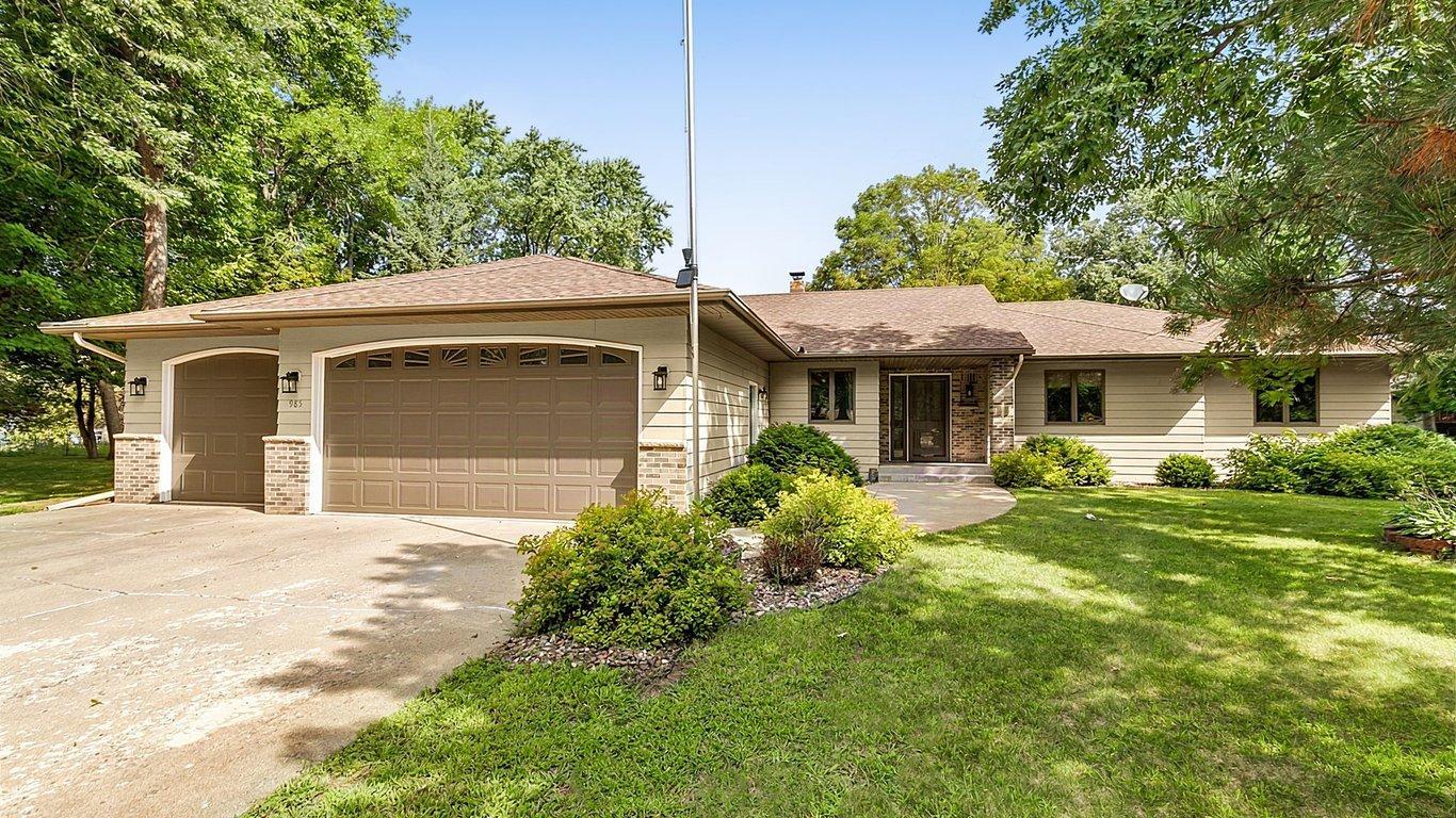 985 Juliet Way, Avon, MN