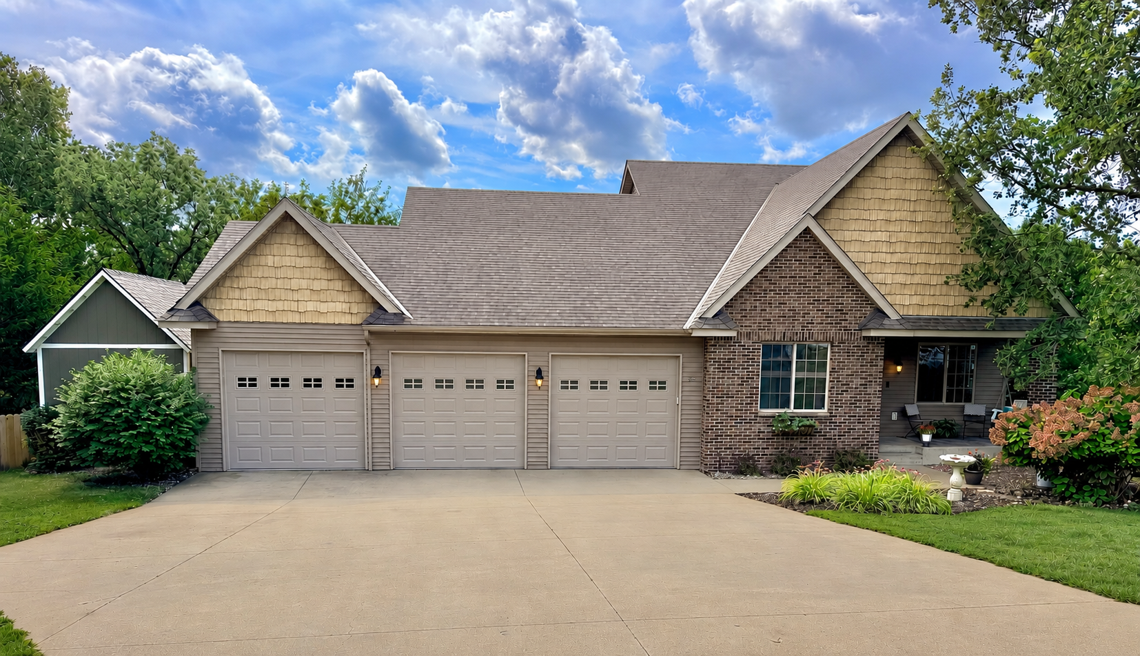 106 Ridge Road, New London, MN