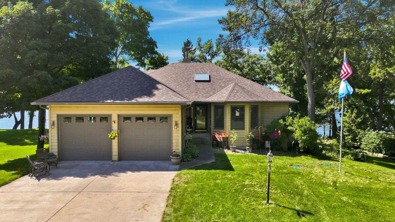 32897 Spunk Tree Circle, Avon, MN