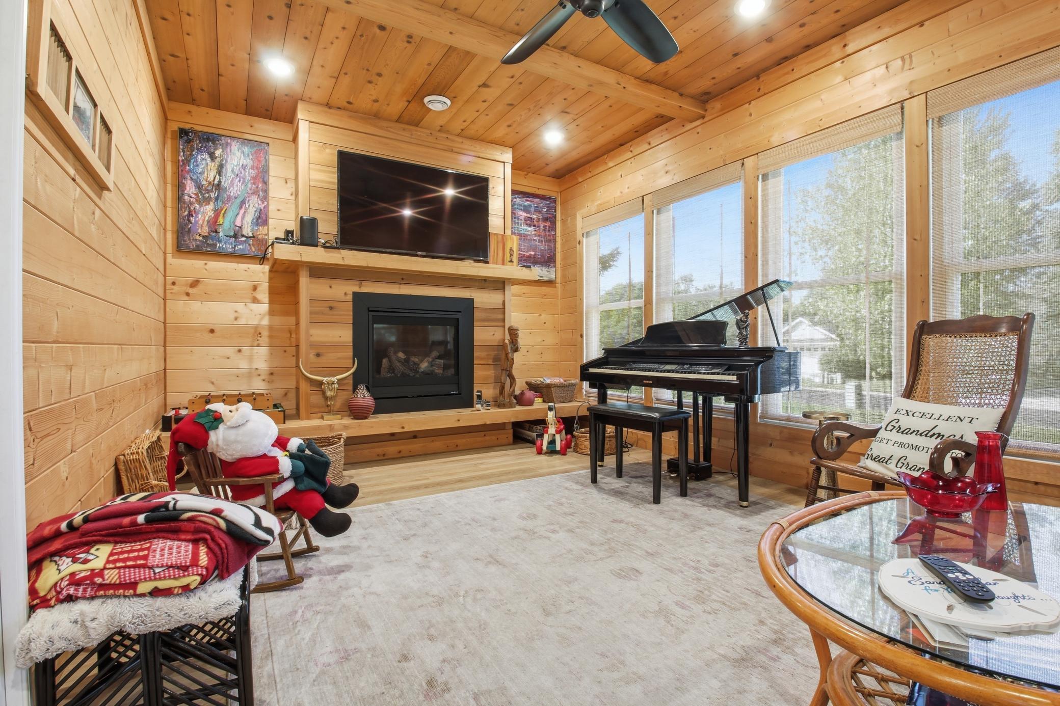 13392 County Road 4 NE