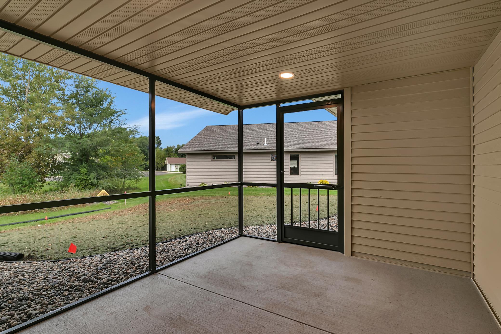 107 Barry Loop NW